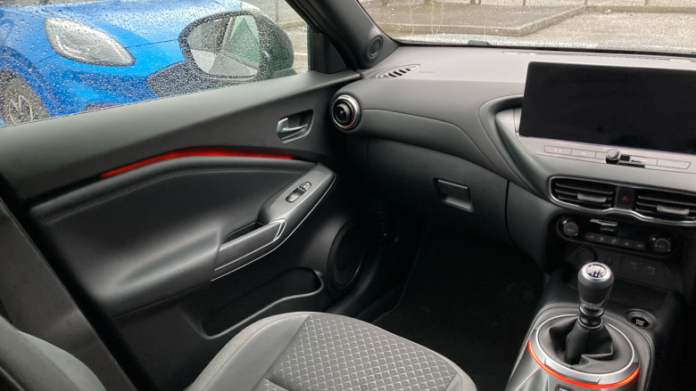 Nissan Juke 1.0 DiG-T N-Connecta 5dr Petrol Hatchback